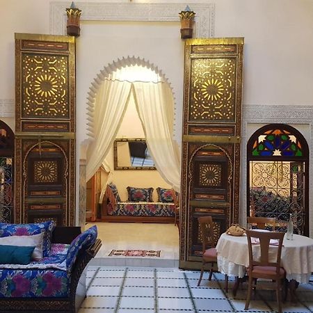 Riad Alkatib מקנס מראה חיצוני תמונה