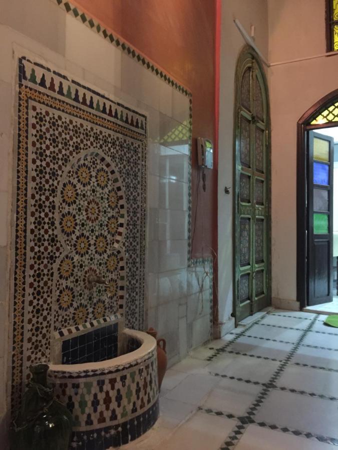 Riad Alkatib מקנס מראה חיצוני תמונה