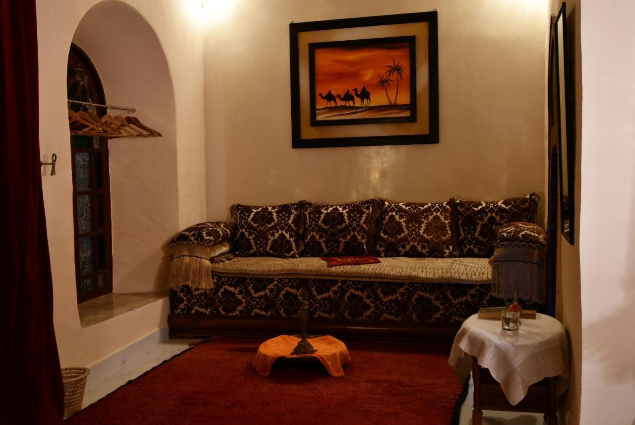 Riad Alkatib מקנס מראה חיצוני תמונה