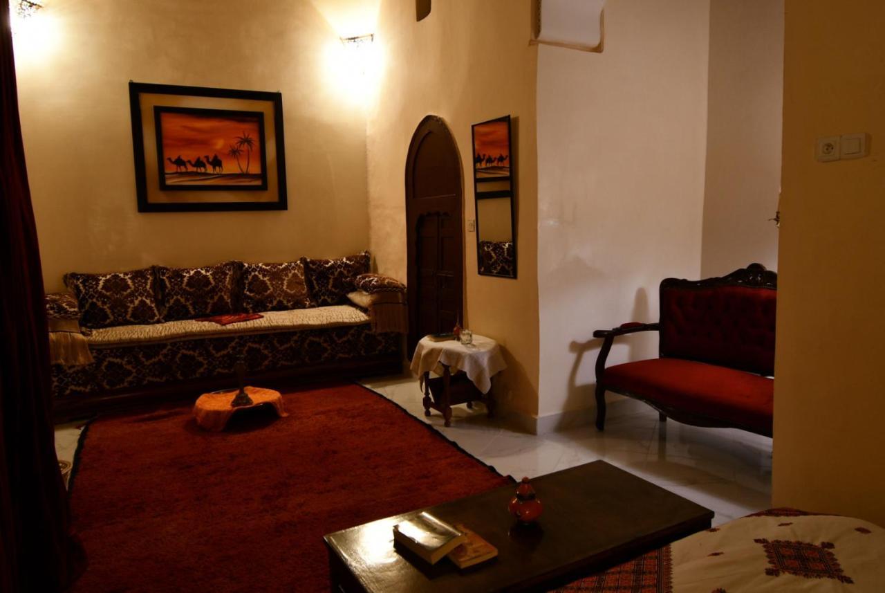 Riad Alkatib מקנס מראה חיצוני תמונה