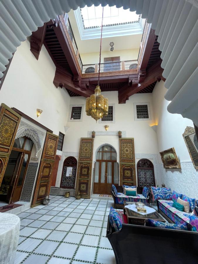 Riad Alkatib מקנס מראה חיצוני תמונה