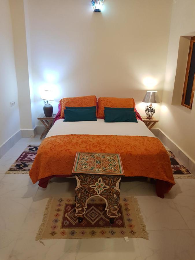 Riad Alkatib מקנס מראה חיצוני תמונה